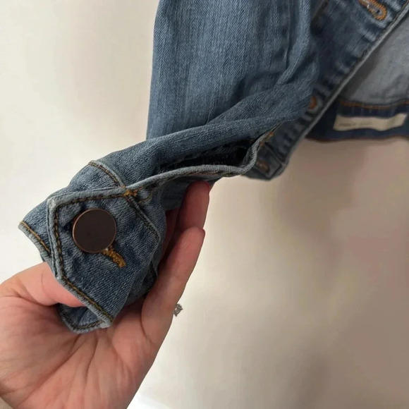 Kut from the Kloth Jean Jacket Amelia Women’s Size Small Blue Short Denim Active - Picture 11 of 12